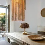 Vila Executive Paros Avra 3 Bedrooms Sea View & Outdoor Jacuzzi