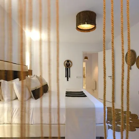 Executive Paros Avra 3 Bedrooms Sea View & Outdoor Jacuzzi Villa