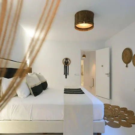 Villa Executive Paros Avra 3 Bedrooms Sea View & Outdoor Jacuzzi Ampelas